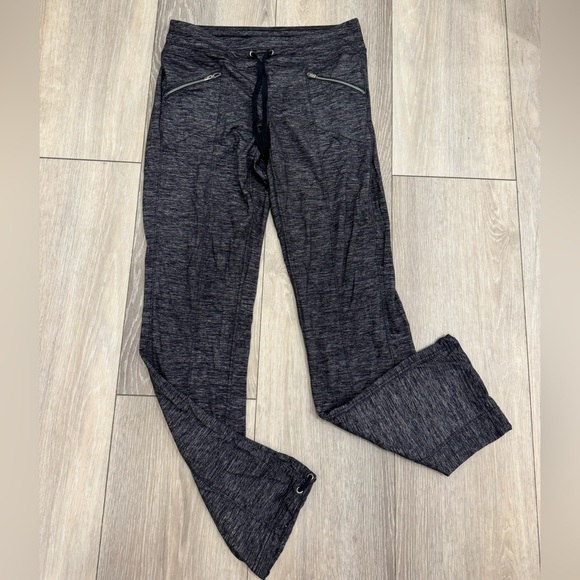 Athleta Pants - Athleta Quest Metro slouch jogger pants Sweatpants grey